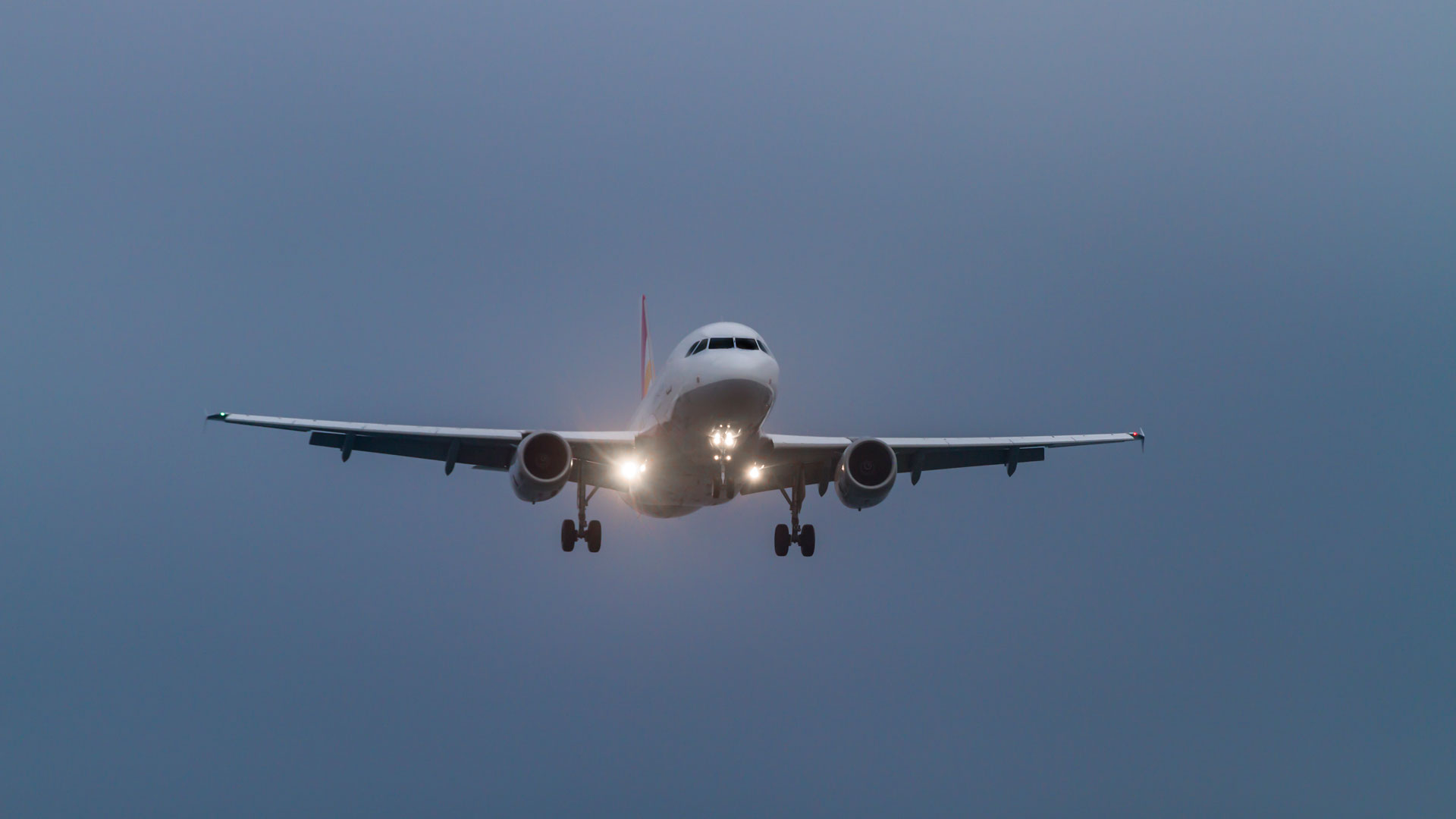 AEROLINEE SICILIANE: QUARANTA MILIONI AI VETTORI AEREI PER OTTENERE IL CARO VOLI ?